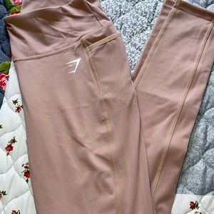 Brand new never worn Gymshark leggings in beige, cream, tan.
